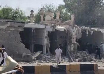 أفغانستان تدين استهداف مسجد بمنطقة كوهات الباكستانية ويدعو إلى وقف العنف