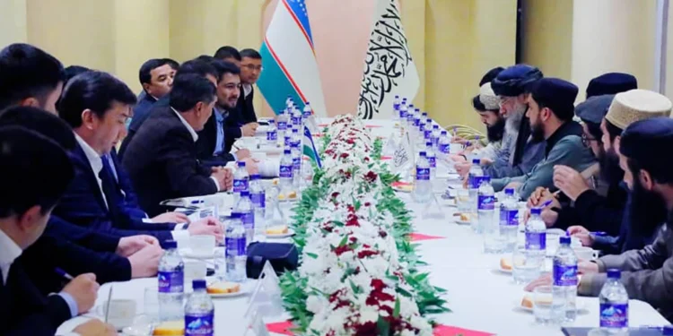 التجارة بين أفغانستان وأوزبكستان تتجاوز ملياري دولار خلال الأشهر الأخيرة