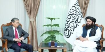 السفير الصيني في أفغانستان يختتم مهمته بلقاء توديعي مع وزير الخارجية الأفغاني