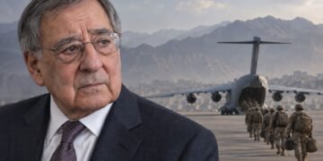 بانيتا: الانسحاب الأميركي من أفغانستان كان خطأ فادحاً وخيانة للحلفاء