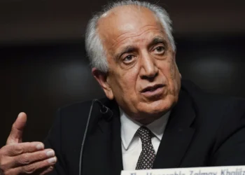 خليل زاد يشكك في موقف باكستان من حقوق الأفغانيات ويدعو إلى مراجعة سياساتها