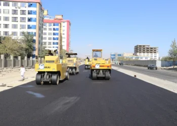 ربع مليون كيلومتر من الطرق.. لماذا لا يزال 92% من شبكة أفغانستان بلا تعبيد؟