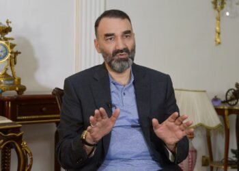 عطا محمد نور يدعو معارضي طالبان إلى عدم الزج بالشباب في المواجهات