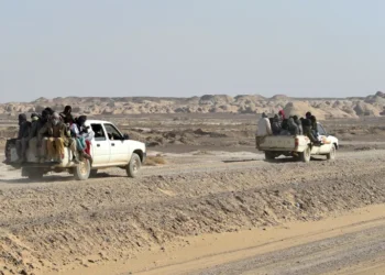 على حدود إيران.. أفغان يواجهون الرصاص والصحراء وإعادة قسرية في رحلة البحث عن لقمة العيش
