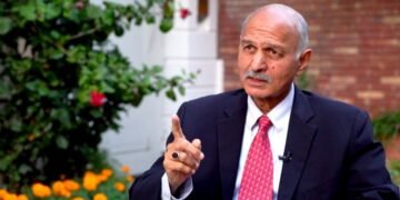 مشاهد حسين: باكستان استثمرت حرب أفغانستان لتعزيز برنامجها النووي