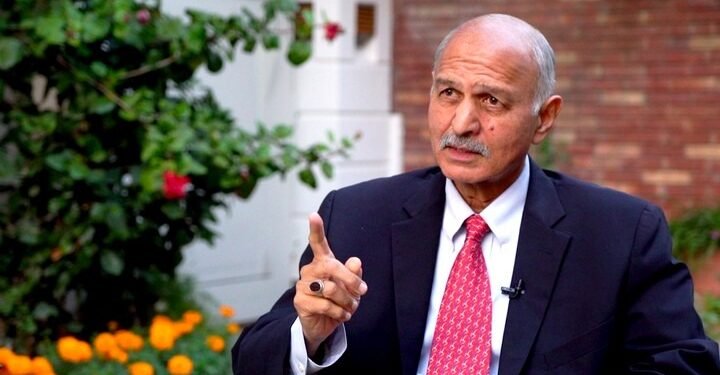 مشاهد حسين: باكستان استثمرت حرب أفغانستان لتعزيز برنامجها النووي