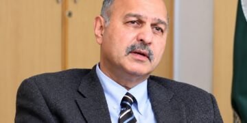 مشاهد حسين ينتقد إغلاق حدود باكستان مع ثلاثة جيران: «رقم قياسي جديد»