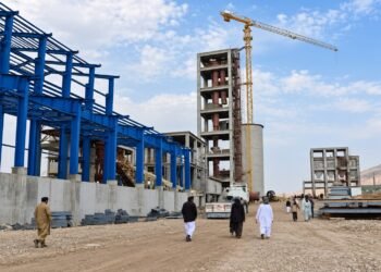 باستثمار 113 مليون دولار.. مصنع إسمنت جديد يبدأ نشاطه في ولاية قندهار