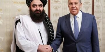  متقي ولافروف يبحثان توسيع التعاون التجاري وتعزيز التنسيق السياسي