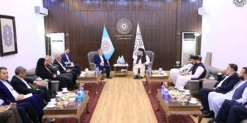 رجال أعمال ومستثمرون ايرانيون في كابل.. مباحثات لتوسيع التجارة والاستثمار