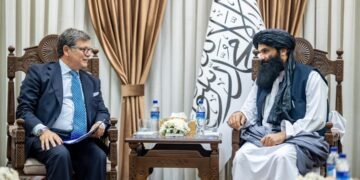 حقاني ومسؤول أوروبي يبحثان التعاون في مكافحة المخدرات والوضع الأمني بأفغانستان