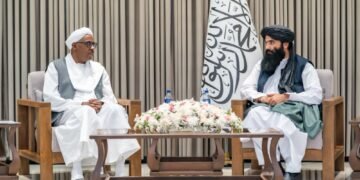 سراج الدين حقاني يبحث مع وفد منظمة التعاون الإسلامي تعزيز التعاون مع أفغانستان