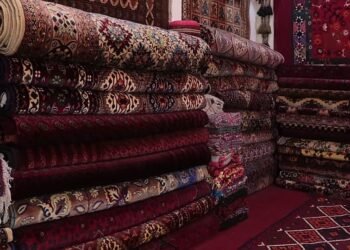  السجاد الأفغاني يستعيد وتيرة تصديره رغم إغلاق الطرق مع باكستان