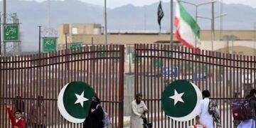 إغلاق معابر باكستان وإيران: أزمة أمنية أم صراع على مستقبل ميناء غوادر؟