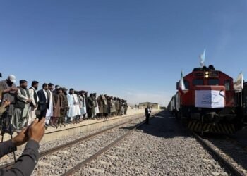 القطن الأفغاني إلى تركيا.. تصدير 600 طن عبر سكة حديد خواف–هرات