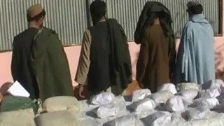 ضبط ثلاثة أطنان من الأدوية ومواد أخرى في نيمروز وسط قيود على الواردات الباكستانية